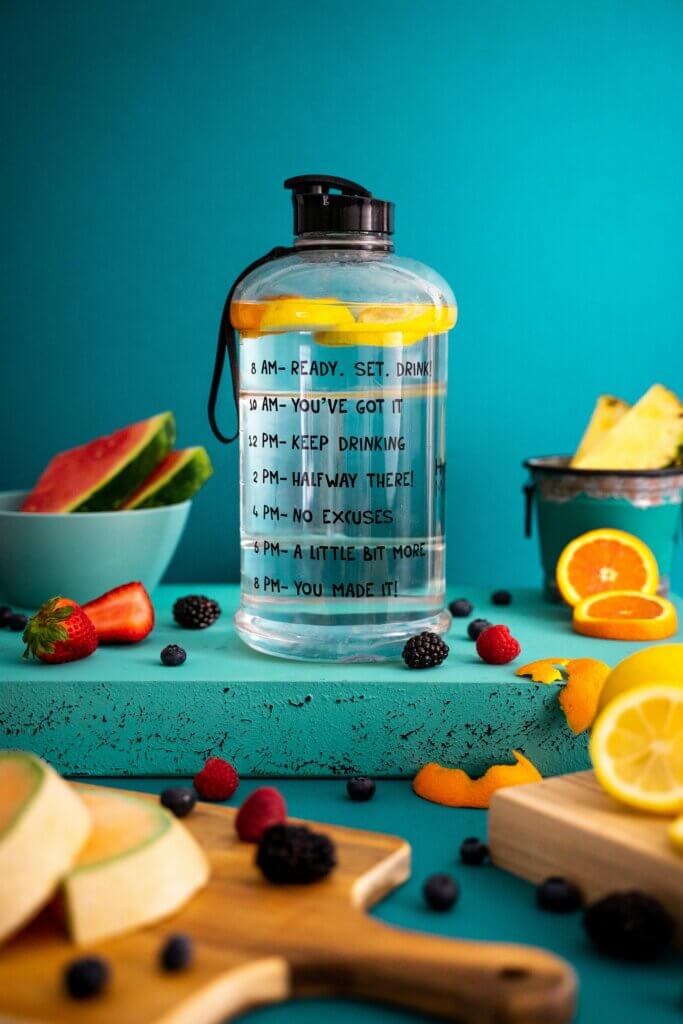 Let's talk about what are the benefits of drinking lemon water everyday. So, yeah, a lot of people these days are talking about lemon water.